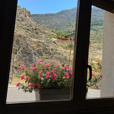 Hotel Els Puis Esterri d'Àneu
