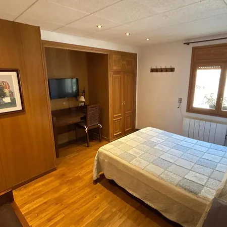 Otel Els Puis Esterri d'Àneu
