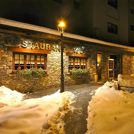 Hotel Els Puis *