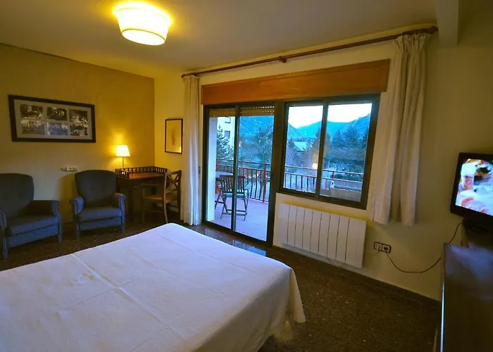 Hotel Els Puis *